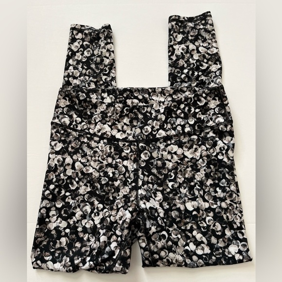Fabletics PowerHold Leggings Pebble Print Size Medium - Picture 2 of 9